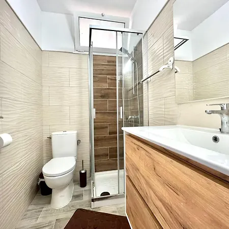 Apartamento With Wifi, Pool And Bbq In *